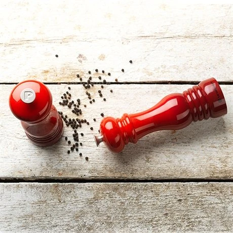 Le Creuset Lot De 2 Moulins à Sel Et à Poivre Cerise 2 Le Creuset Lot De 2 Moulins à Sel Et à Poivre Cerise – Image 2