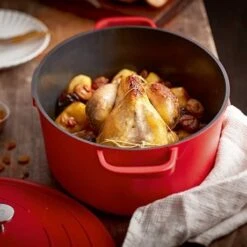 Produits populaires -Cuisine À Domicile 203008 1 2 Cocotte legere ovale en fonte d aluminium 32 cm 6 5 L rouge Mathon