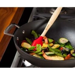 Le Creuset Wok Les Forgées 28 Cm -Cuisine À Domicile 23803 3 4 Wok Les Forgees 28 cm Le Creuset