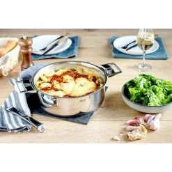 Sauteuse Casteline Amovible 28 Cm -Cuisine À Domicile 272017 2 2 Sauteuse Casteline Amovible 28 cm Cristel