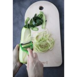 Opinel Eplucheur Rasoir T DUO Bois Vert -Cuisine À Domicile 401018 3 2 Eplucheur rasoir T DUO bois vert Opinel