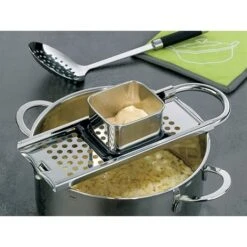 Mandoline à Spaetzle Courts -Cuisine À Domicile 478028 3 2 Mandoline a spaetzle courts Kela