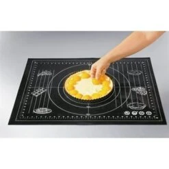 Lot Tapis De Pâtisserie Multi-diamètres Et Rouleau Anti-adhérent 45 Cm -Cuisine À Domicile 509163 2 1 Lot tapis de patisserie multi diametres et rouleau anti adherent 45 cm Mathon