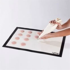 Lekue Tapis De Cuisson En Silicone Et Fibre De Verre 60 Cm -Cuisine À Domicile 51051 4 3 Tapis de cuisson en silicone et fibre de verre 60 cm Lekue