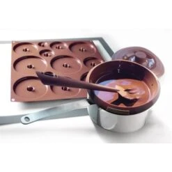 Silikomart Moule œuf En Chocolat 3D Silicone -Cuisine À Domicile 511101 2 2 Moule uf en chocolat 3D silicone Silikomart