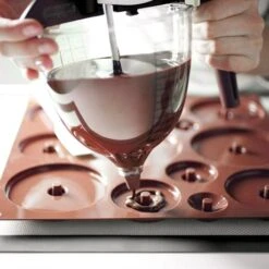 Silikomart Moule œuf En Chocolat 3D Silicone -Cuisine À Domicile 511101 3 2 Moule uf en chocolat 3D silicone Silikomart