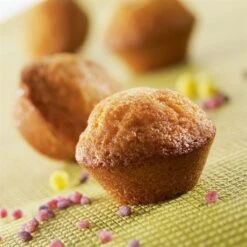 Lot 2 Grandes Plaques Silicone Mini-canelés Et Muffins -Cuisine À Domicile 519023 4 1 Lot 2 grandes plaques silicone mini caneles et muffins Mathon