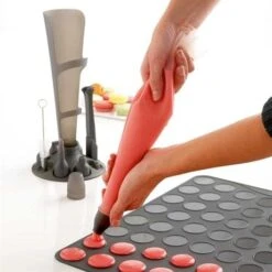 Lot Set Poche à Douille Et Flexi' Plaque 8 éclairs 8 Lot Set Poche à Douille Et Flexi' Plaque 8 éclairs -Cuisine À Domicile 519067 3 1 Lot set poche a douille et Flexi plaque 8 eclairs