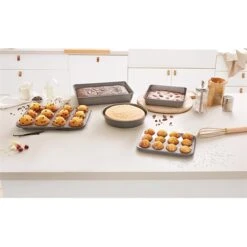 Plaque 12 Mini-muffins Acier Revêtement Antiadhérent 26 Cm 7 Plaque 12 Mini-muffins Acier Revêtement Antiadhérent 26 Cm -Cuisine À Domicile 544004 3 4 Plaque 12 mini muffins acier revetement antiadherent 26 cm Mathon