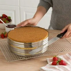 Cercle à Trancher Génoise Extensible En Inox 24 à 30 Cm -Cuisine À Domicile 573019 3 2 Cercle a trancher genoise extensible en inox 24 a 30 cm Mathon