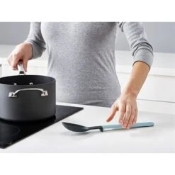 Joseph Joseph Set De 4 Ustensiles Support Placard -Cuisine À Domicile 613017 2 1 Set de 4 ustensiles support placard Joseph Joseph