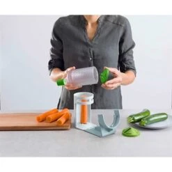 Midi Spiralizer Spaghettis De Légumes -Cuisine À Domicile 653020 3 2 Midi spiralizer spaghettis de legumes Betty Bossi