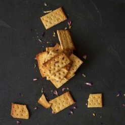 Roulette Découpe Pâte Pour Crakers 8 Roulette Découpe Pâte Pour Crakers -Cuisine À Domicile 653412 3 5 Roulette decoupe pate pour crakers Betty Bossi