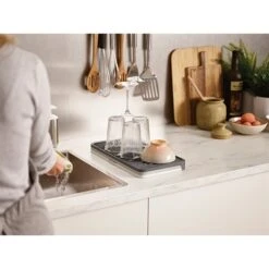 Joseph Joseph Tapis De Drainage Extensible -Cuisine À Domicile 658027 4 1 Tapis de drainage extensible Joseph Joseph